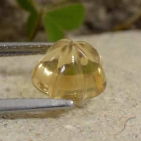 Citrino Dorado claro natural de 2.23 ct, Corte Flor, Transparente