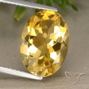 Citrino Dorado claro medio natural de 4.78 ct, Ovalada, VVS-VS