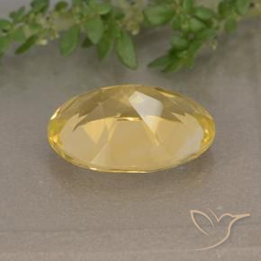Citrino Dorado medio natural de 4.97 ct, Ovalada, VVS-VS