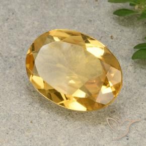 Citrino Dorado claro medio natural de 4.47 ct, Ovalada, VVS-VS
