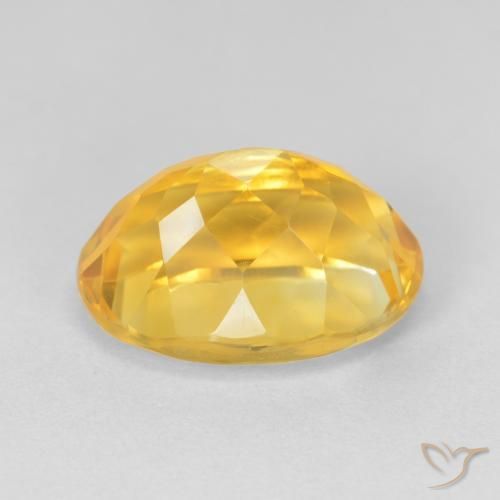 Citrino Dorado medio natural de 6.84 ct, Ovalada, VVS-VS