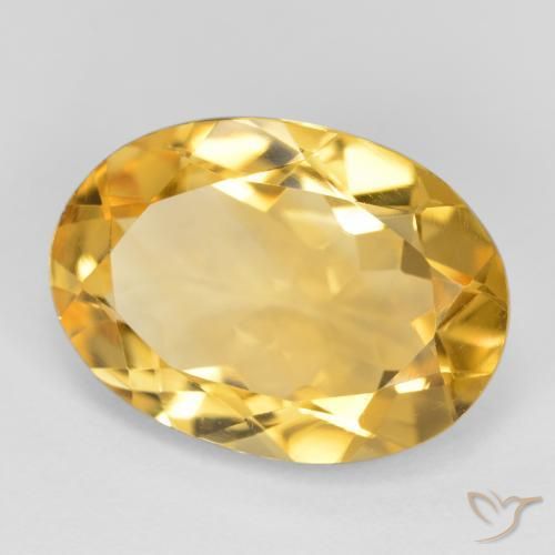 Citrino Dorado medio natural de 4.63 ct, Ovalada, VVS-VS