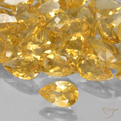 Citrino Naranja dorado natural de 0.73 ct, En forma de pera, VVS-VS