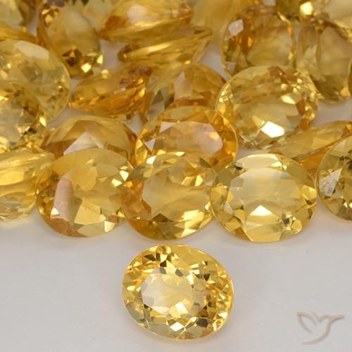 Citrino Dorado natural de 4.54 ct, Ovalada, VVS-VS