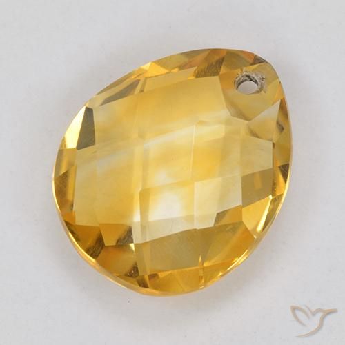 Citrino Dorado medio natural de 3.60 ct, En forma de pera, VVS-VS