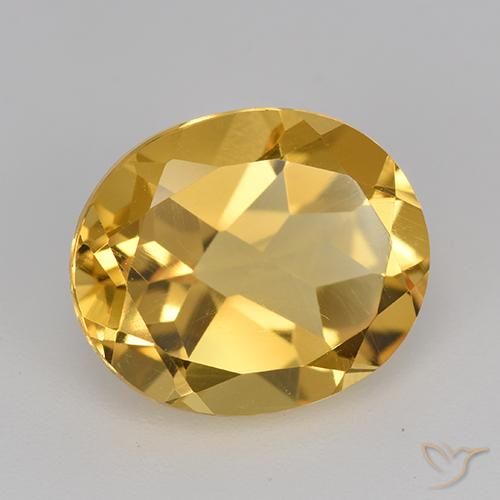Citrino Dorado oscuro medio natural de 4.43 ct, Ovalada, VVS-VS