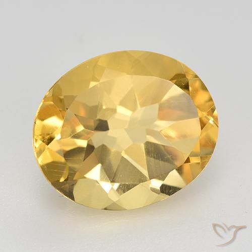 Citrino Dorado claro natural de 4.73 ct, Ovalada, VVS-VS