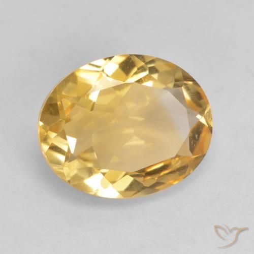 Citrino Dorado claro medio natural de 2.79 ct, Ovalada, VVS-VS