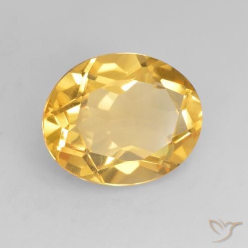 Citrino Dorado medio natural de 3.14 ct, Ovalada, VVS-VS