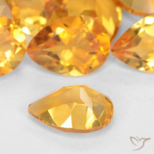 Citrino Dorado naranja natural de 0.65 ct, En forma de pera, VS
