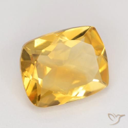 Citrino Dorado medio natural de 3.30 ct, Forma Cojín, VS