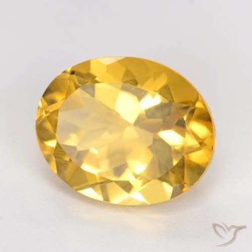 Citrino Dorado medio natural de 3.42 ct, Ovalada, VS
