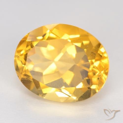Citrino Dorado medio natural de 3.93 ct, Ovalada, VVS-VS