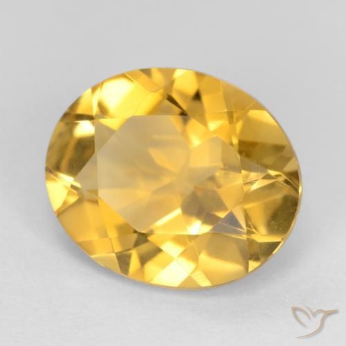 Citrino Dorado medio natural de 3.06 ct, Ovalada, VVS-VS