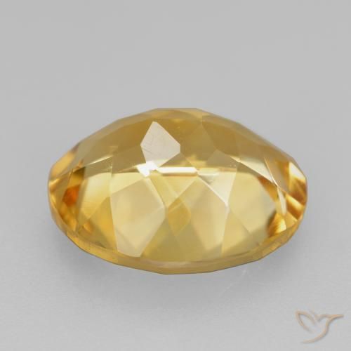 Citrino Dorado oscuro medio natural de 4.10 ct, Ovalada, VVS