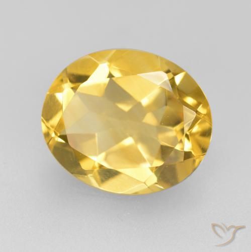 Citrino Dorado natural de 4.07 ct, Ovalada, VVS-VS