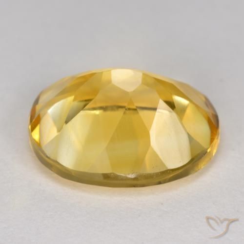 Citrino Dorado medio natural de 4.28 ct, Ovalada, VS