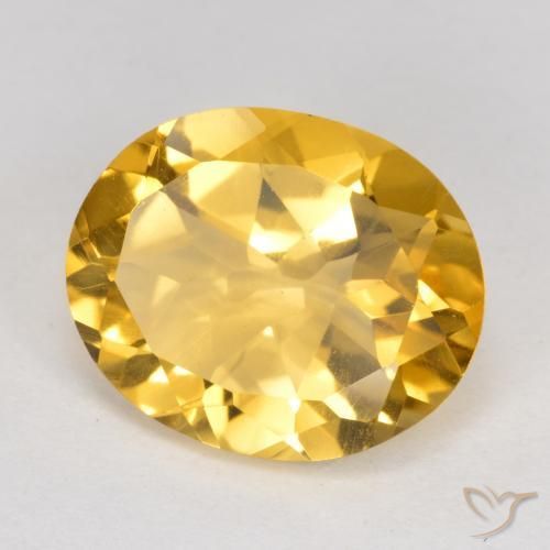 Citrino Dorado medio natural de 4.08 ct, Ovalada, VS