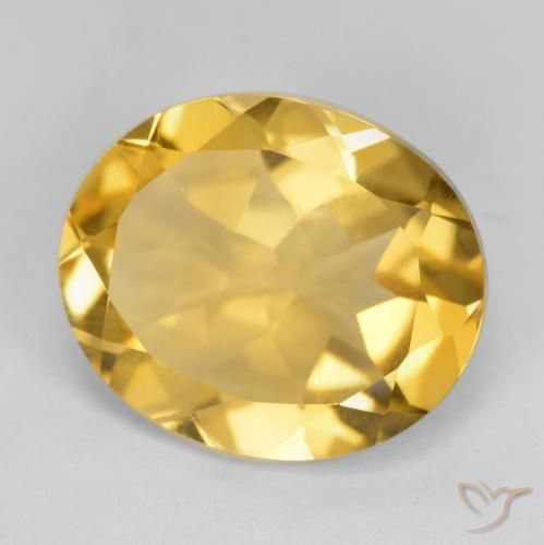 Citrino Dorado medio natural de 4.03 ct, Ovalada, VS