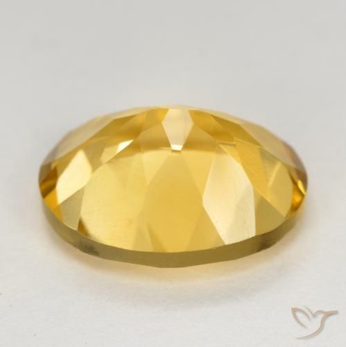 Citrino Dorado medio natural de 4.27 ct, Ovalada, VS