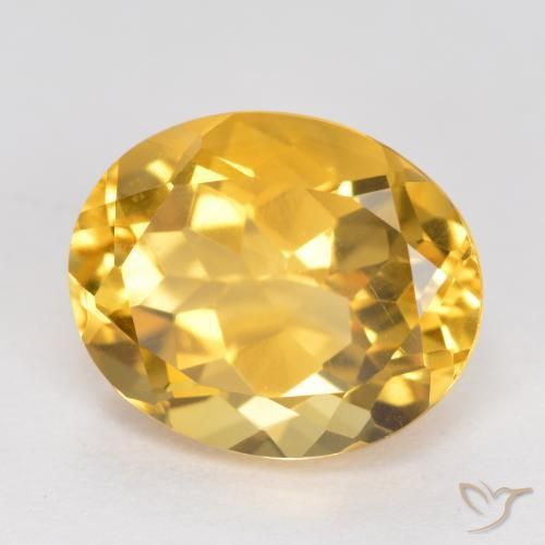Citrino Dorado medio natural de 3.59 ct, Ovalada, VVS-VS