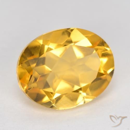 Citrino Dorado medio natural de 3.49 ct, Ovalada, VVS-VS