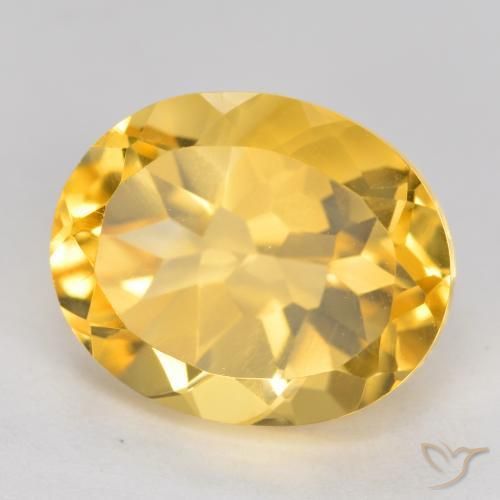 Citrino Dorado medio natural de 3.92 ct, Ovalada, VVS-VS