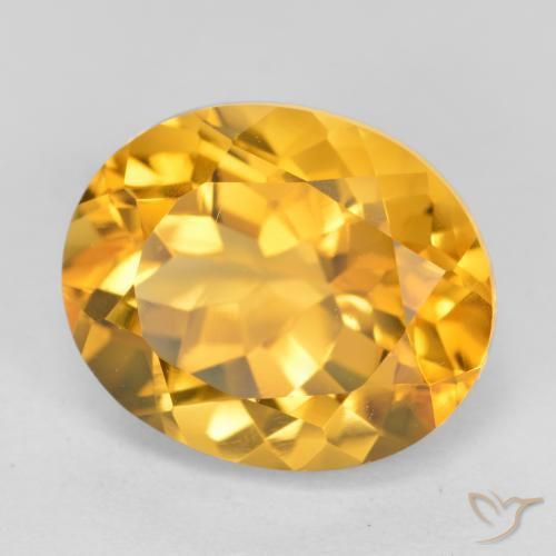 Citrino Dorado medio natural de 3.90 ct, Ovalada, VVS