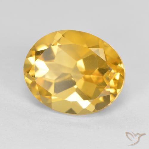 Citrino Dorado medio natural de 3.76 ct, Ovalada, VVS
