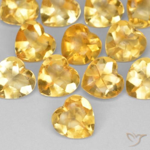 Citrino Naranja dorado intenso natural de 0.77 ct, Corazón, Transparente