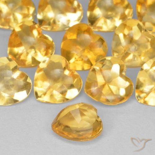 Citrino Naranja dorado intenso natural de 0.77 ct, Corazón, Transparente