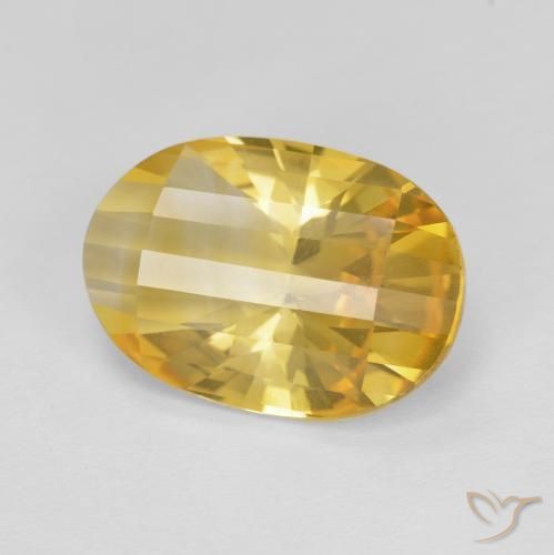 Citrino Dorado medio natural de 4.79 ct, Ovalada, VVS