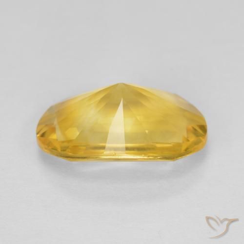 Citrino Dorado medio natural de 4.79 ct, Ovalada, VVS