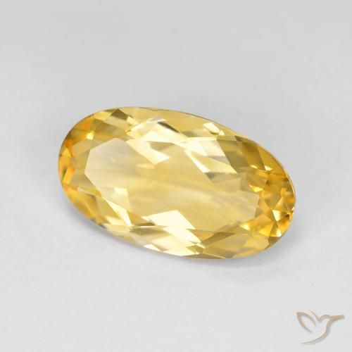 Citrino Dorado medio natural de 3.52 ct, Ovalada, VVS