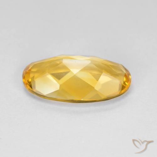 Citrino Dorado medio natural de 3.52 ct, Ovalada, VVS