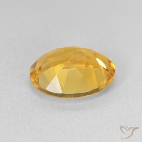 Citrino Dorado intenso natural de 3.31 ct, Ovalada, VS