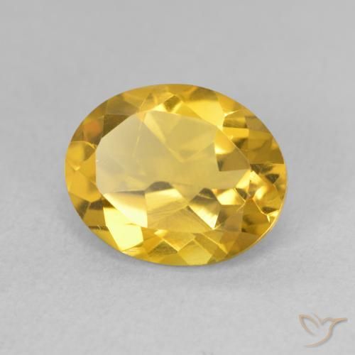Citrino Dorado medio natural de 3.08 ct, Ovalada, VVS-VS