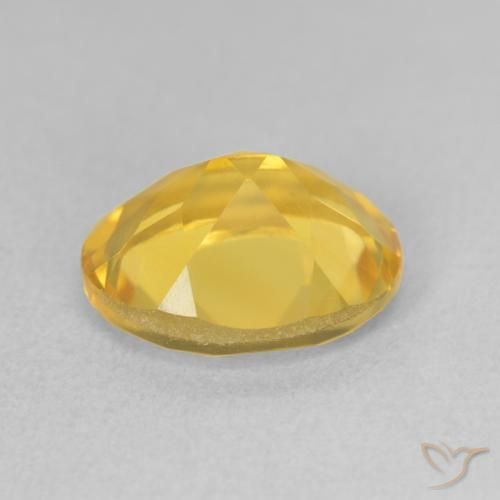 Citrino Dorado medio natural de 3.17 ct, Ovalada, VS