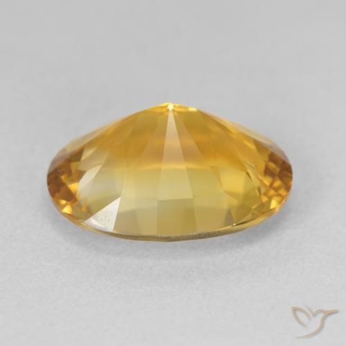 Citrino Medium Light-Golden natural de 6.35 ct, Ovalada, VVS-VS