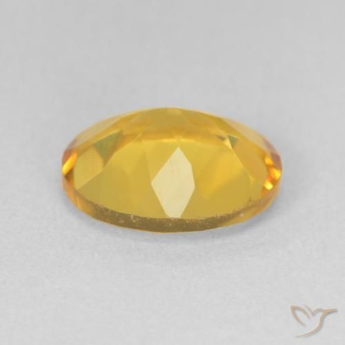 Citrino Dorado claro natural de 3.04 ct, Ovalada, VVS-VS