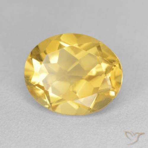 Citrino Dorado medio natural de 3.45 ct, Ovalada, VVS-VS