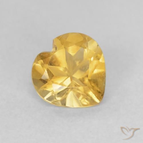 0.67ct Natural Oro Citrino, Corazón, VVS-VS