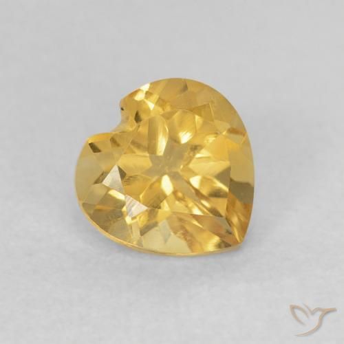 Citrino Dorado medio natural de 0.73 ct, Corazón, VVS