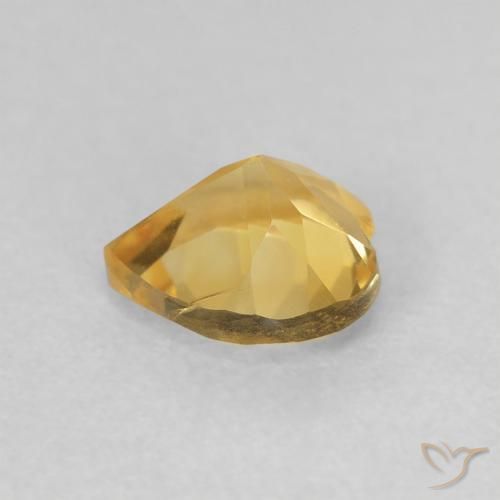 Citrino Dorado medio natural de 0.69 ct, Corazón, VVS