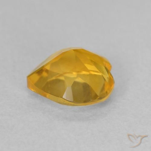Citrino Dorado medio natural de 0.74 ct, Corazón, VVS-VS