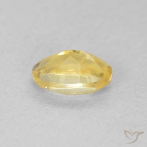 Citrino Dorado medio natural de 0.45 ct, Ovalada, VVS-VS