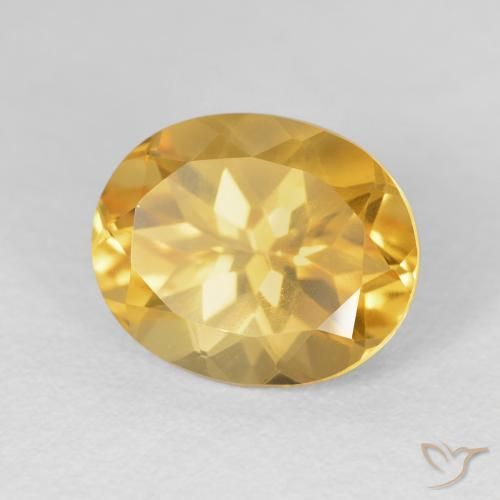 Citrino Dorado claro natural de 4.86 ct, Ovalada, VVS-VS
