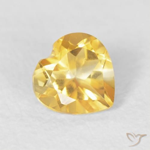 Citrino Dorado medio natural de 0.44 ct, Corazón, VVS