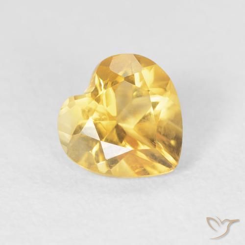 Citrino Dorado medio natural de 0.68 ct, Corazón, VVS-VS
