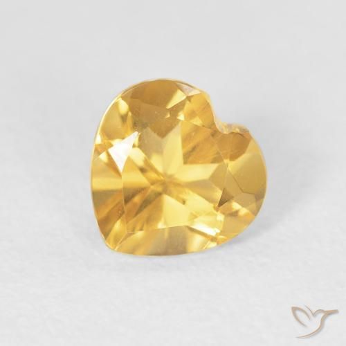 Citrino Dorado medio natural de 0.73 ct, Corazón, VVS-VS